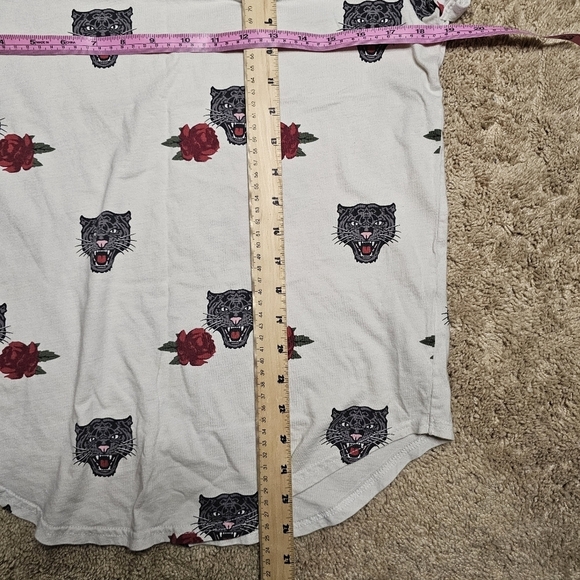 Hollister Have Collection Curved Hem Tee Size Small - Picture 8 of 8